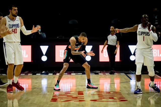 开云下载-家有穆雷初长成！新时代马刺的“新帕克”养成计划